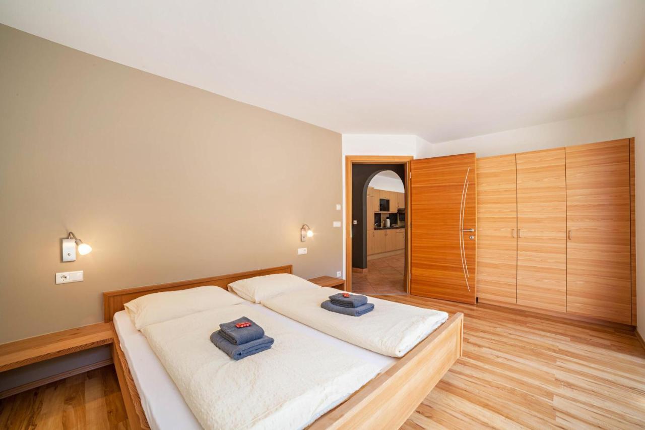 Pritscheshof Ferienwohnung Terrasse 말레스베노스타 외부 사진
